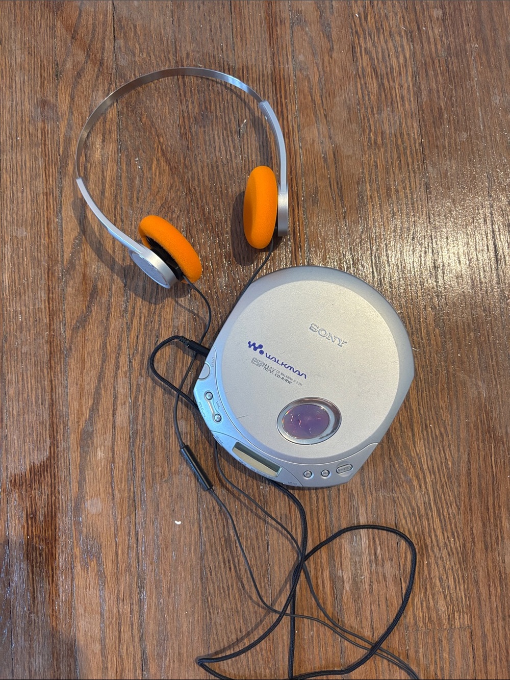 Sony Silver Portable CD Player with Brand New Orange On-Ear Headphones